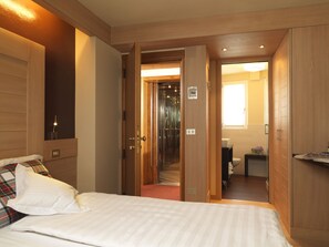 Quarto casal ou duplo conforto | Lençóis italianos Frette, camas Select Comfort, cofres nos quartos