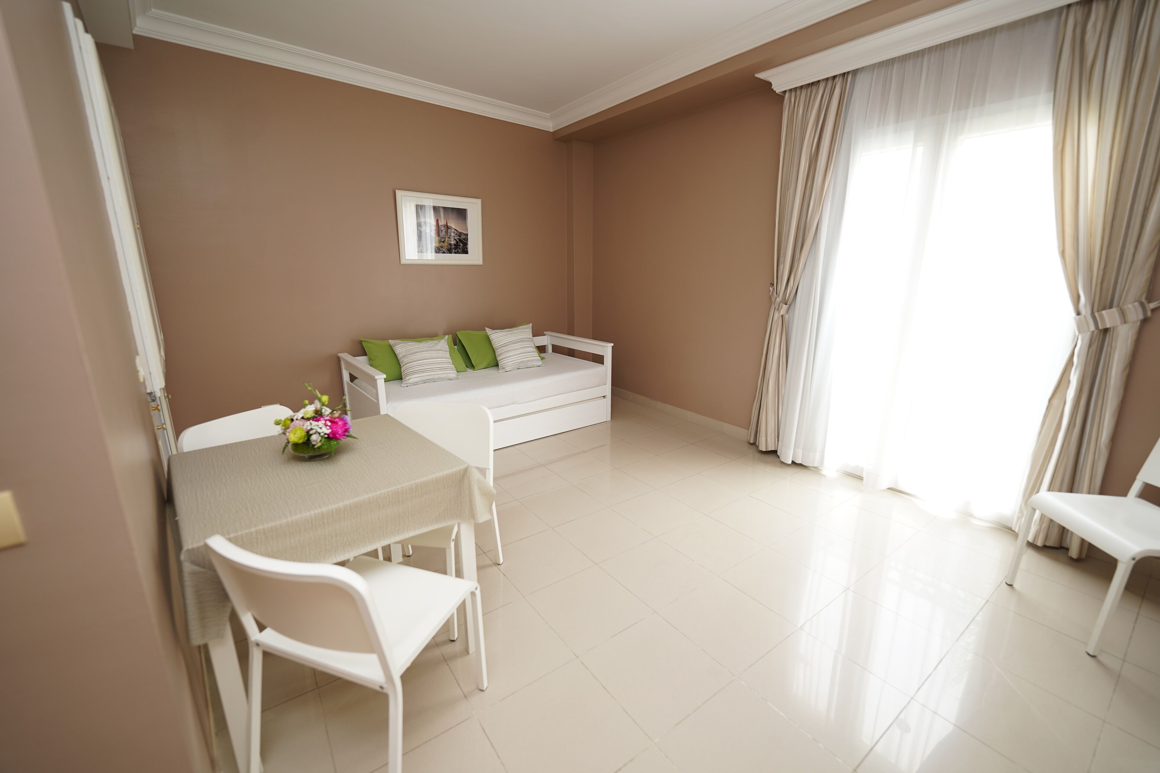 ジュニア スイート | リビング エリア | テレビ