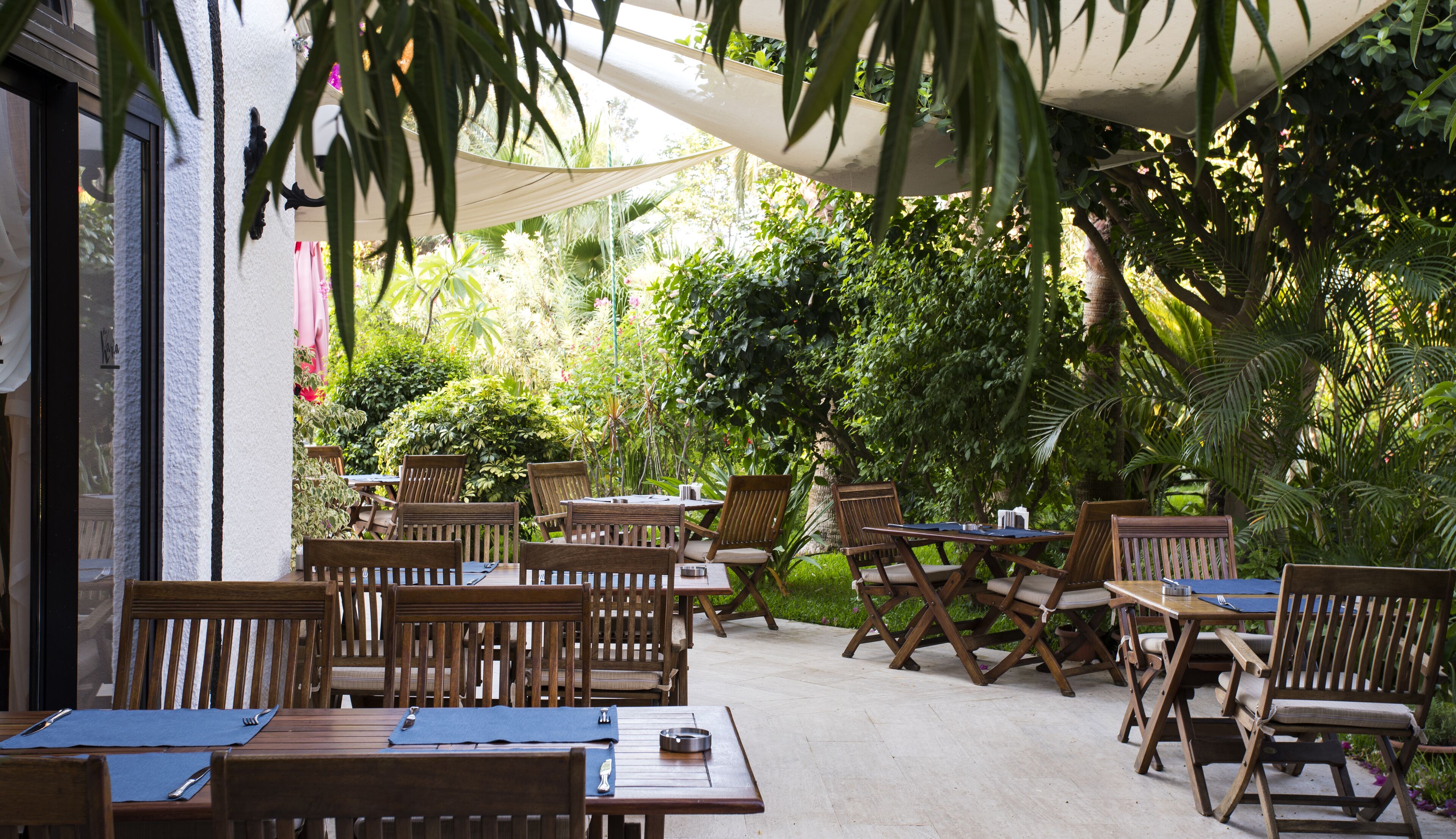 breakfast, lunch served; local and international cuisine, pool views