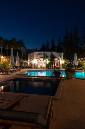 Outdoor pool, open 9:00 AM to 7:00 PM, pool umbrellas - Hotel Karia Princess (Bodrum)