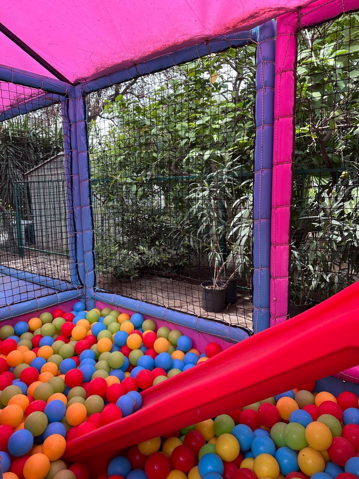 Children’s play area – outdoor