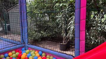 Children’s play area – outdoor