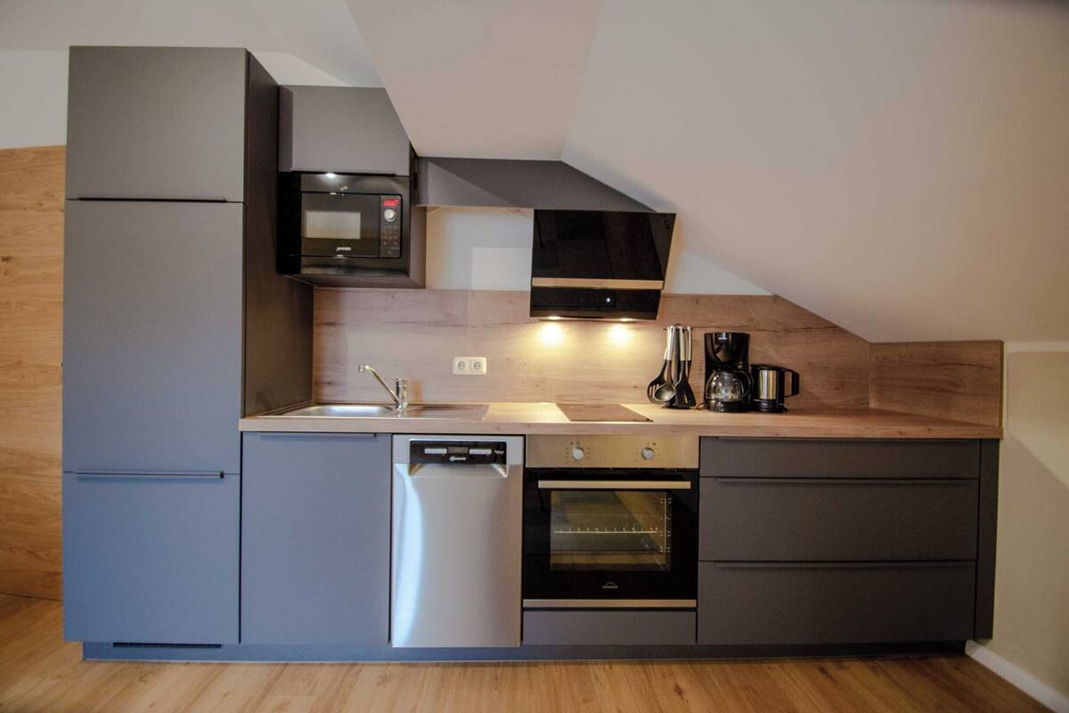 romantic condo, 1 bedroom, garden view | private kitchen