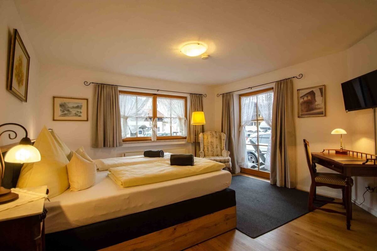 Double Room Single Use | Premium bedding, in-room safe, desk, laptop workspace