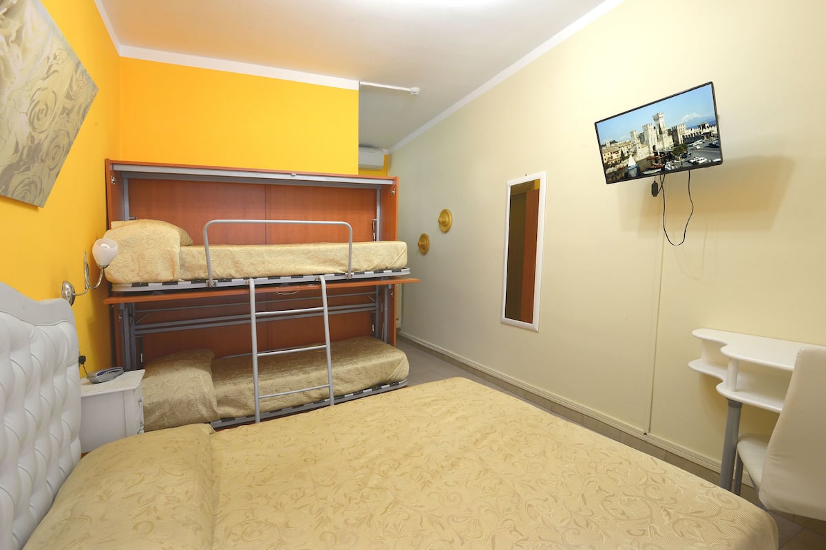 Dreibettzimmer