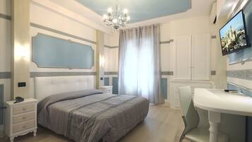 Matelas mémoire de forme, coffres-forts dans les chambres, bureau