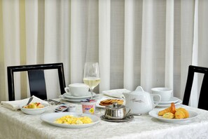 Frokostbuffé er inkludert hver dag