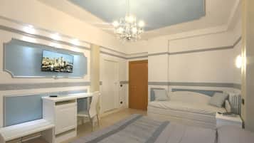 Memory-foam beds, in-room safe, desk, soundproofing