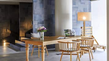 Siddeområde i lobbyen