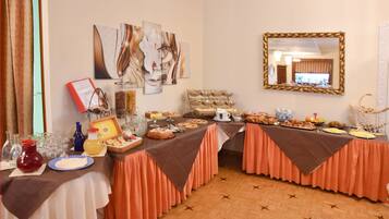 Colazione a buffet inclusa, servita tutte le mattine