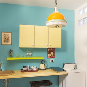 Apartment, 1 Bedroom | Private kitchen | Coffee/tea maker