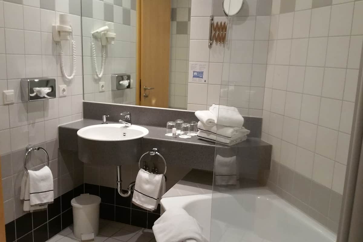 room | bathroom amenities | free toiletries, hair dryer, towels