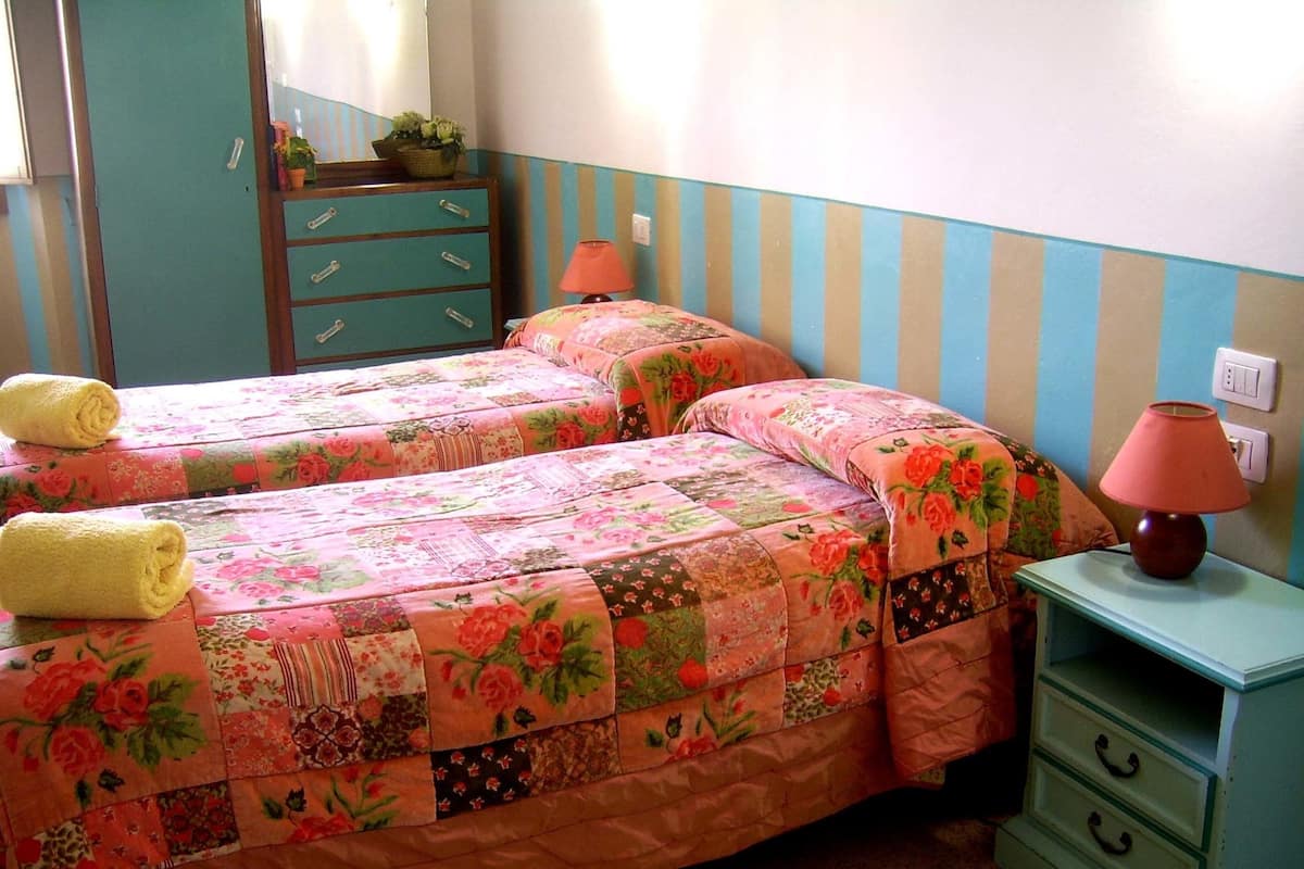 Individually furnished, desk, soundproofing, iron/ironing board