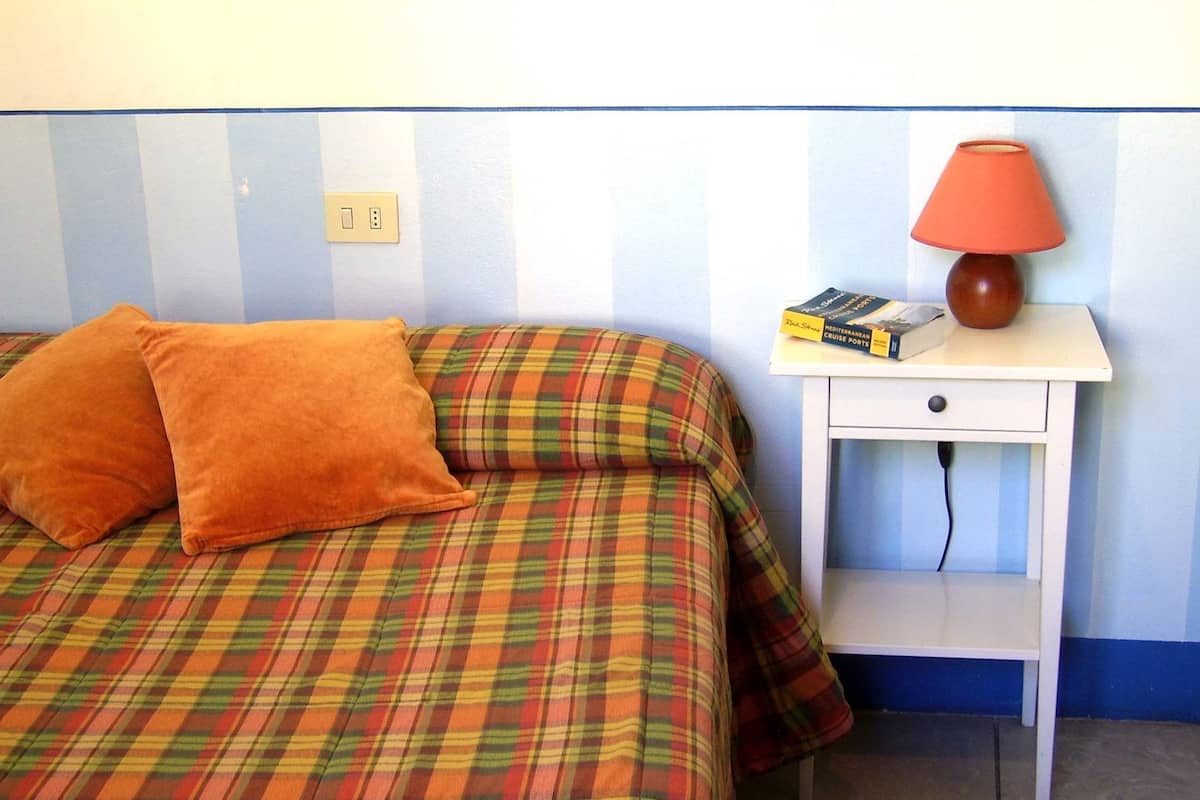 Individually furnished, desk, soundproofing, iron/ironing board