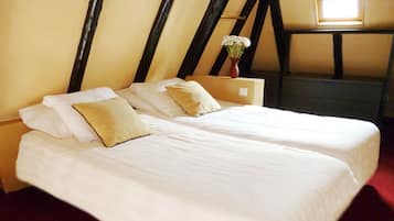 City studio | Een minibar, individueel gedecoreerd, individueel gemeubileerd