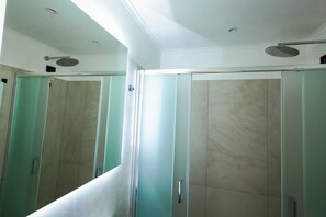 Economy Twin Room | Bathroom - Seven Kings Relais (Rome)