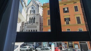 Unclassified image, 5 of 39, button - Seven Kings Relais (Rome)