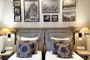 Literie hypoallergénique, coffres-forts dans les chambres