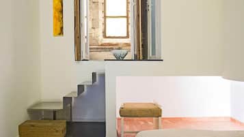 Double Room | 1 bedroom, individually decorated, cots/infant beds, free WiFi