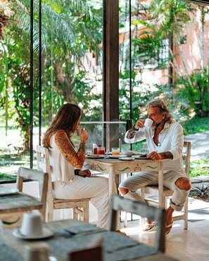 Bao gồm bữa sáng nấu theo yêu cầu hàng ngày 