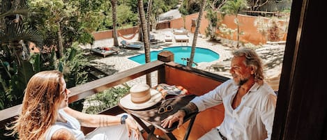 Superior Room, 1 Double Bed, Patio, Garden View (Casal) | Minibar, blackout drapes, iron/ironing board, free WiFi