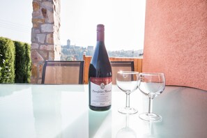 Family Apartment | Terrace/patio - Tip Top Hotel-Restaurant Burgblick (Thallichtenberg)