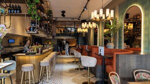 Breakfast, lunch, dinner and brunch served - Amadeus Hotel (Haarlem)