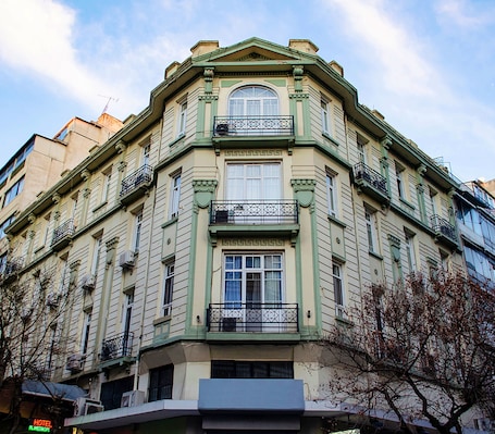 Fachada de la propiedad