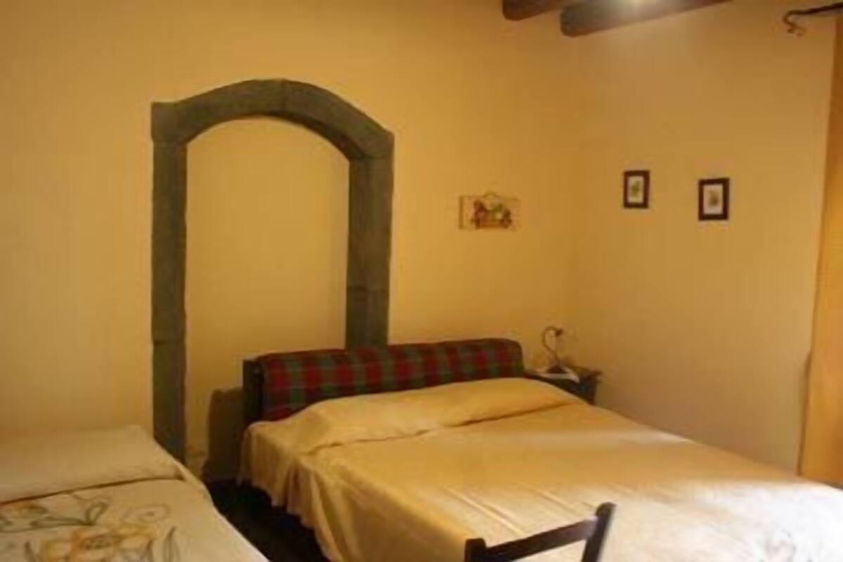Quadruple Room | Desk, iron/ironing board, free cots/infant beds, rollaway beds