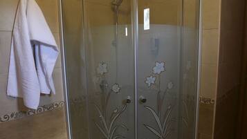 Dusche im Bad