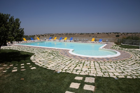 Outdoor pool, sun loungers