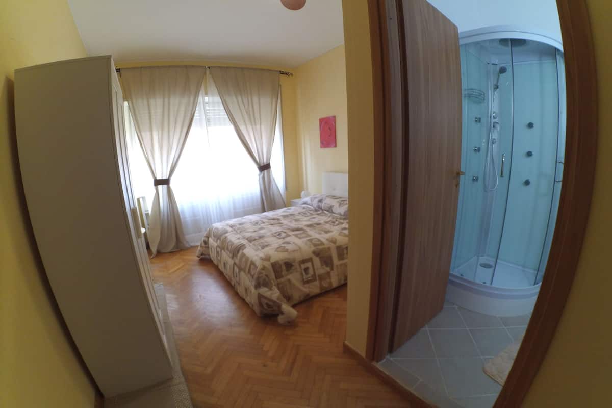 Standard Double Room, Private Bathroom (Jetted tub)