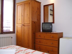 Pillow-top beds, minibar, in-room safe, desk