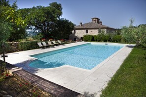 Outdoor pool - Agritourism Tenuta Armaiolo (Rapolano Terme)