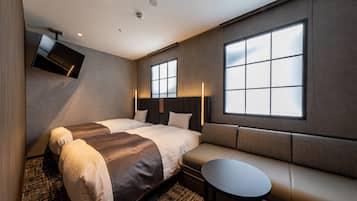 Comfort-Zweibettzimmer | Daunenbettdecken, Zimmersafe, individuell eingerichtet