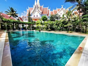Outdoor pool - Ayodhaya Palace Beach Resort Krabi (Krabi)