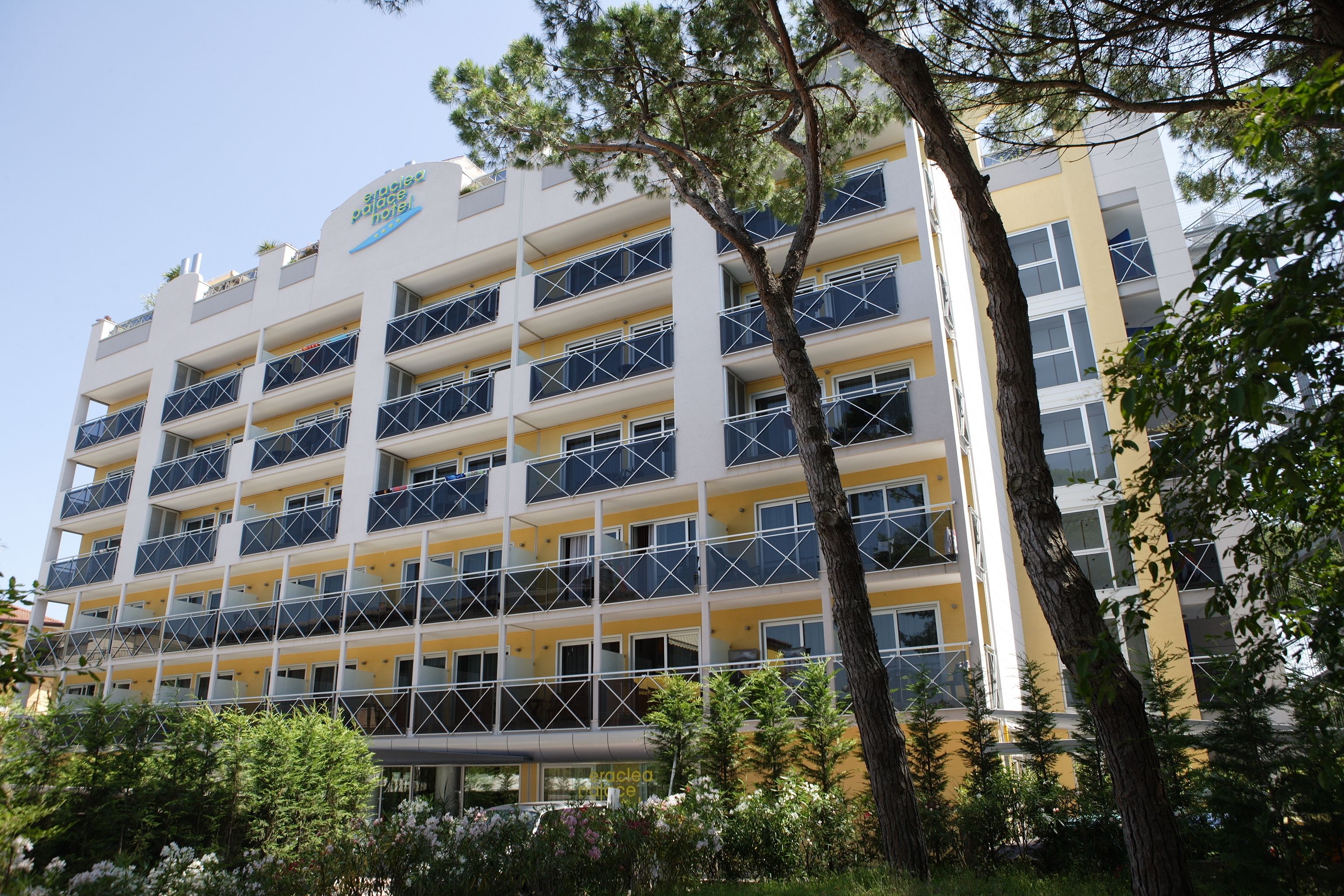 Facciata della struttura
