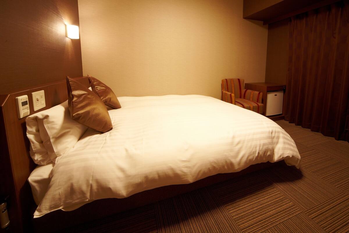 1 bedroom, soundproofing, iron/ironing board, free wifi