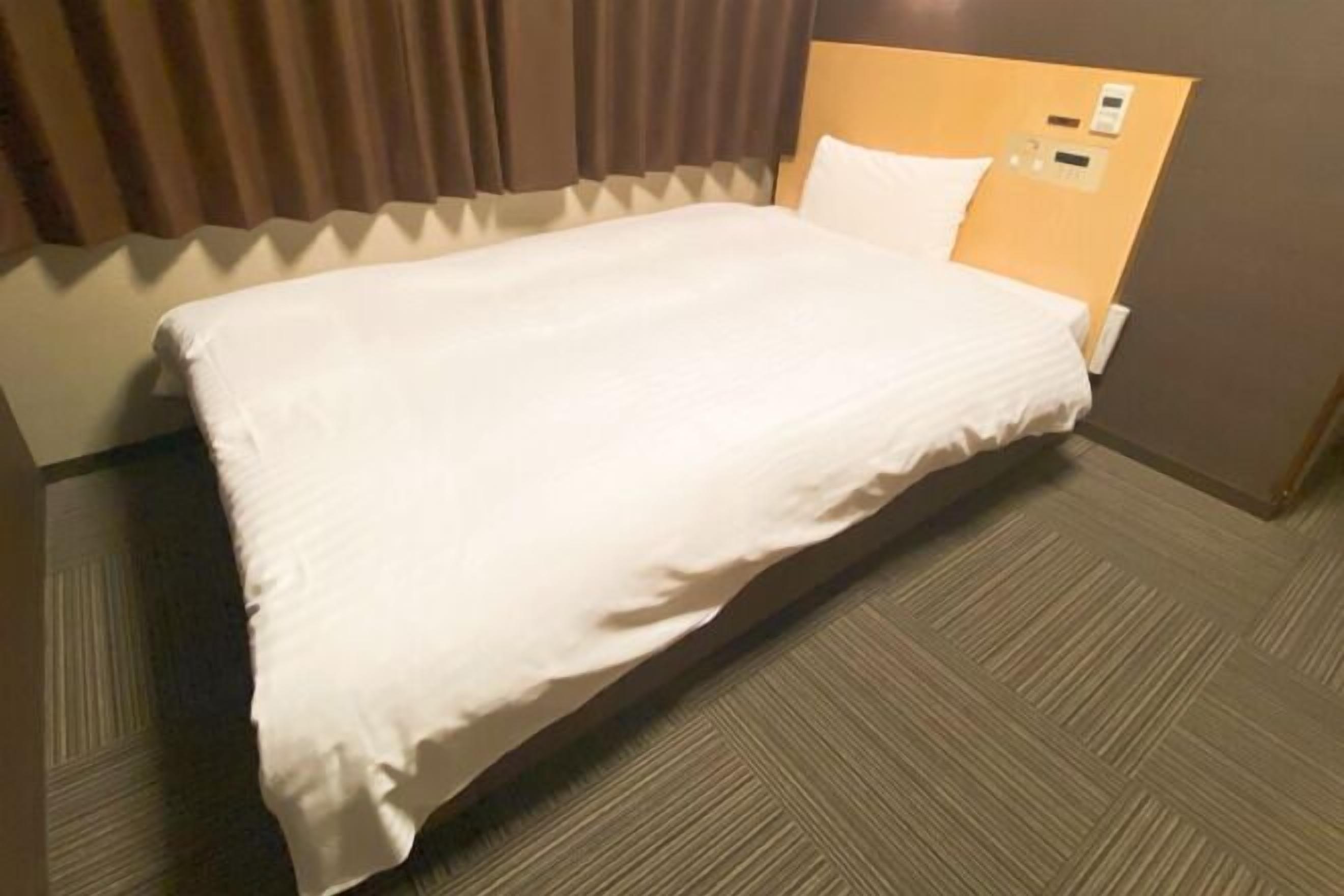 Soundproofing, iron/ironing board, free WiFi, bed sheets