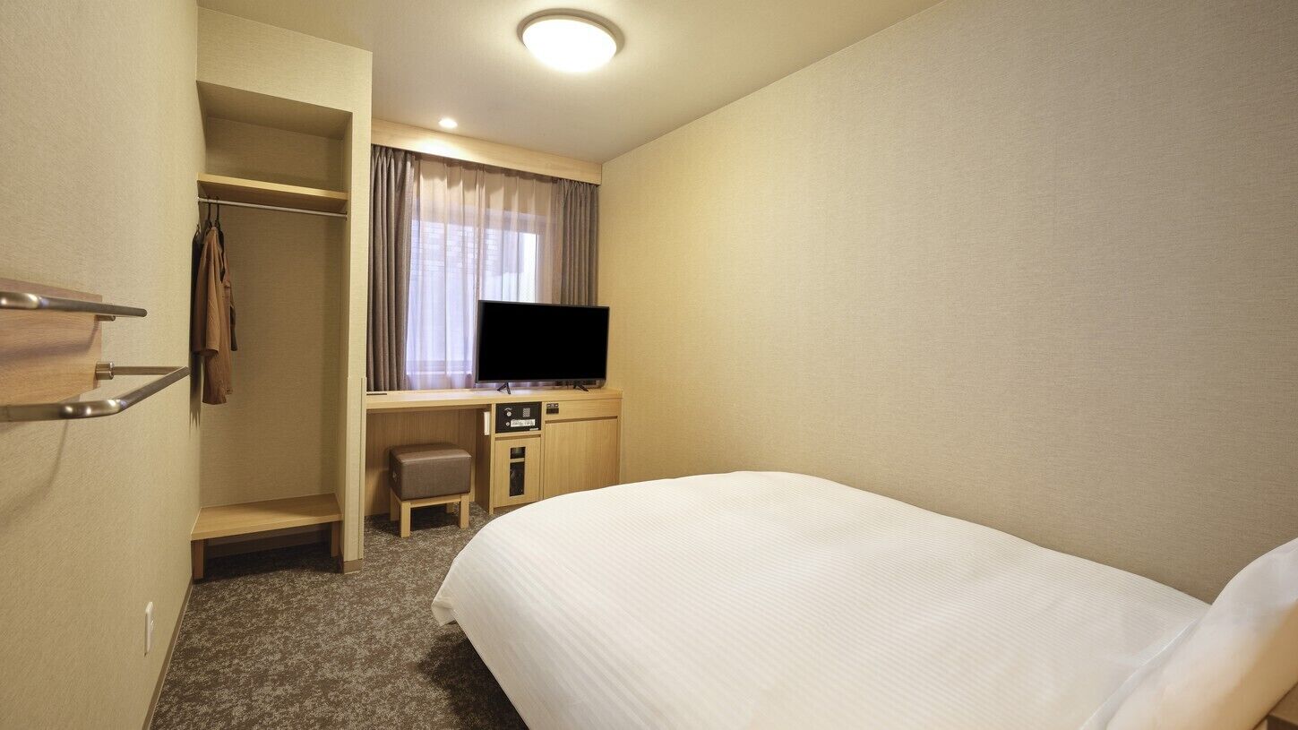 Soundproofing, iron/ironing board, free WiFi, bed sheets