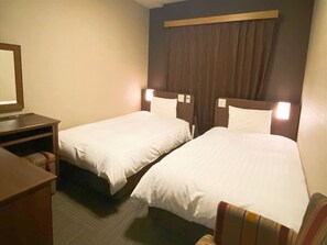 Soundproofing, iron/ironing board, free WiFi, bed sheets