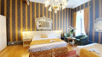 Superior-Vierbettzimmer | 1 Schlafzimmer, hochwertige Bettwaren, Minibar, Zimmersafe