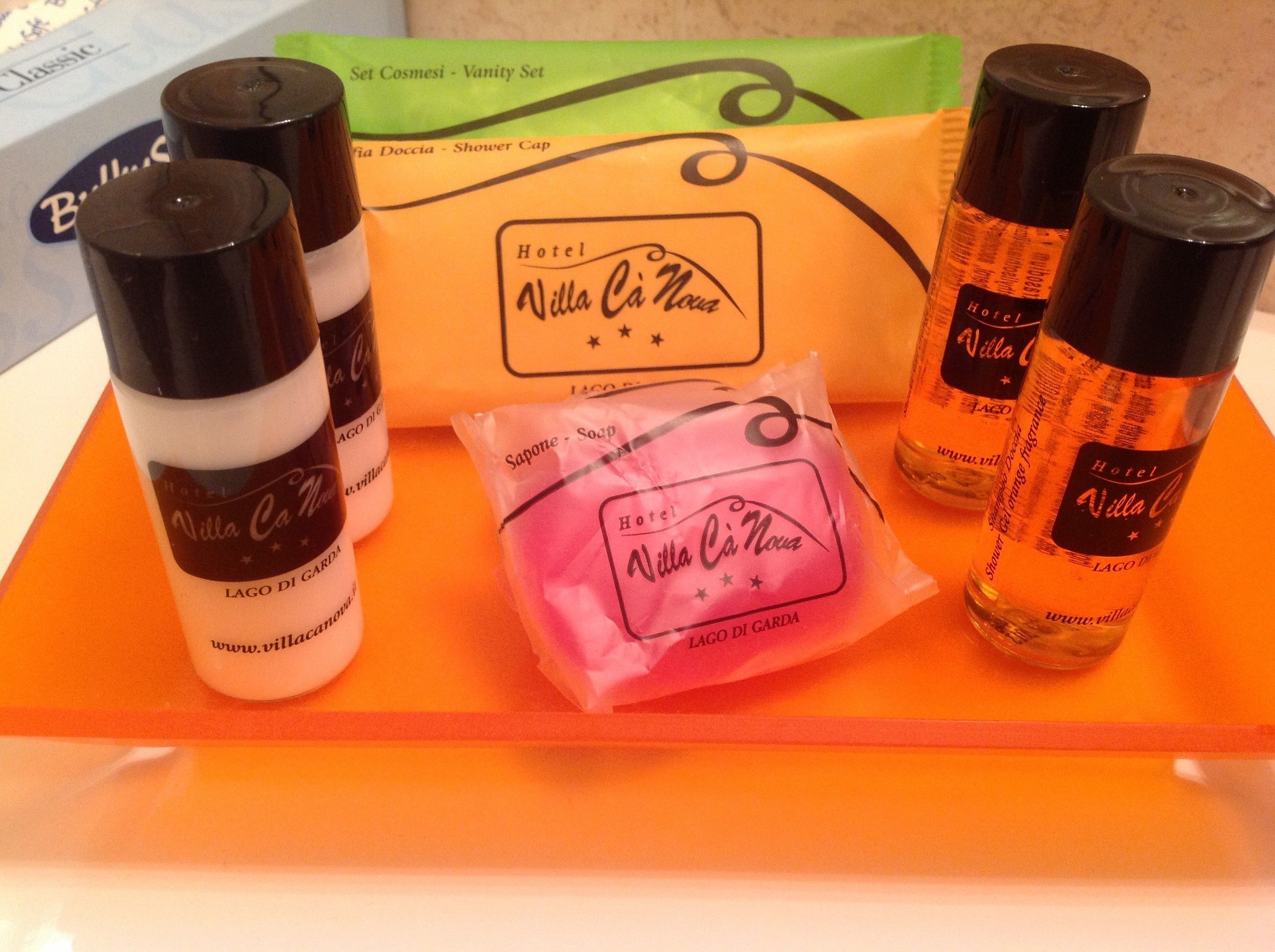 superior double room | bathroom | shower, free toiletries, hair dryer, slippers