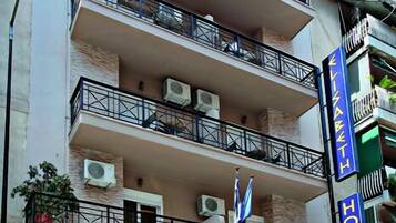 Fachada de la propiedad