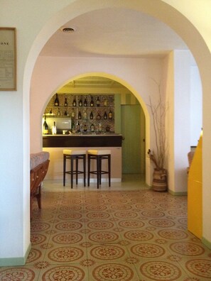 Bar (en el alojamiento)