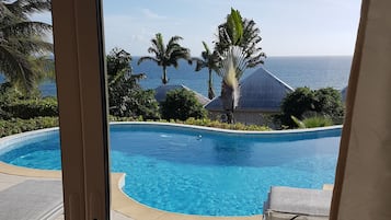 Habitación doble Royal, 1 cama King size, vista al océano | Vista del balcón