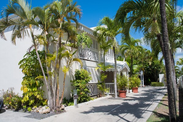 การตกแต่งภายนอก