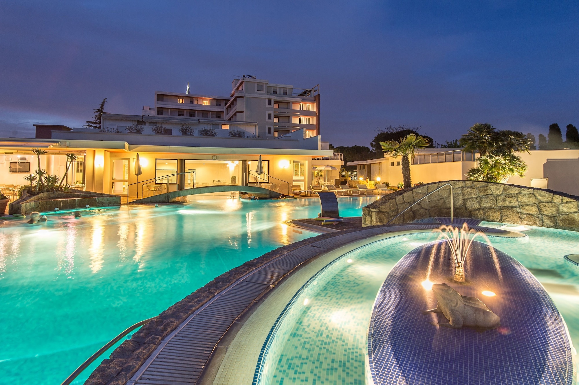 4-stjÀrniga hotell