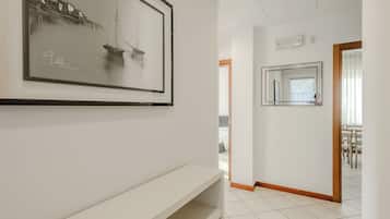 Basic Apartment, 2 Bedrooms, Kitchenette