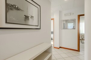 Basic-Apartment, 2 Schlafzimmer, Kochnische | Hochwertige Bettwaren, Daunenbettdecken, Pillowtop-Betten